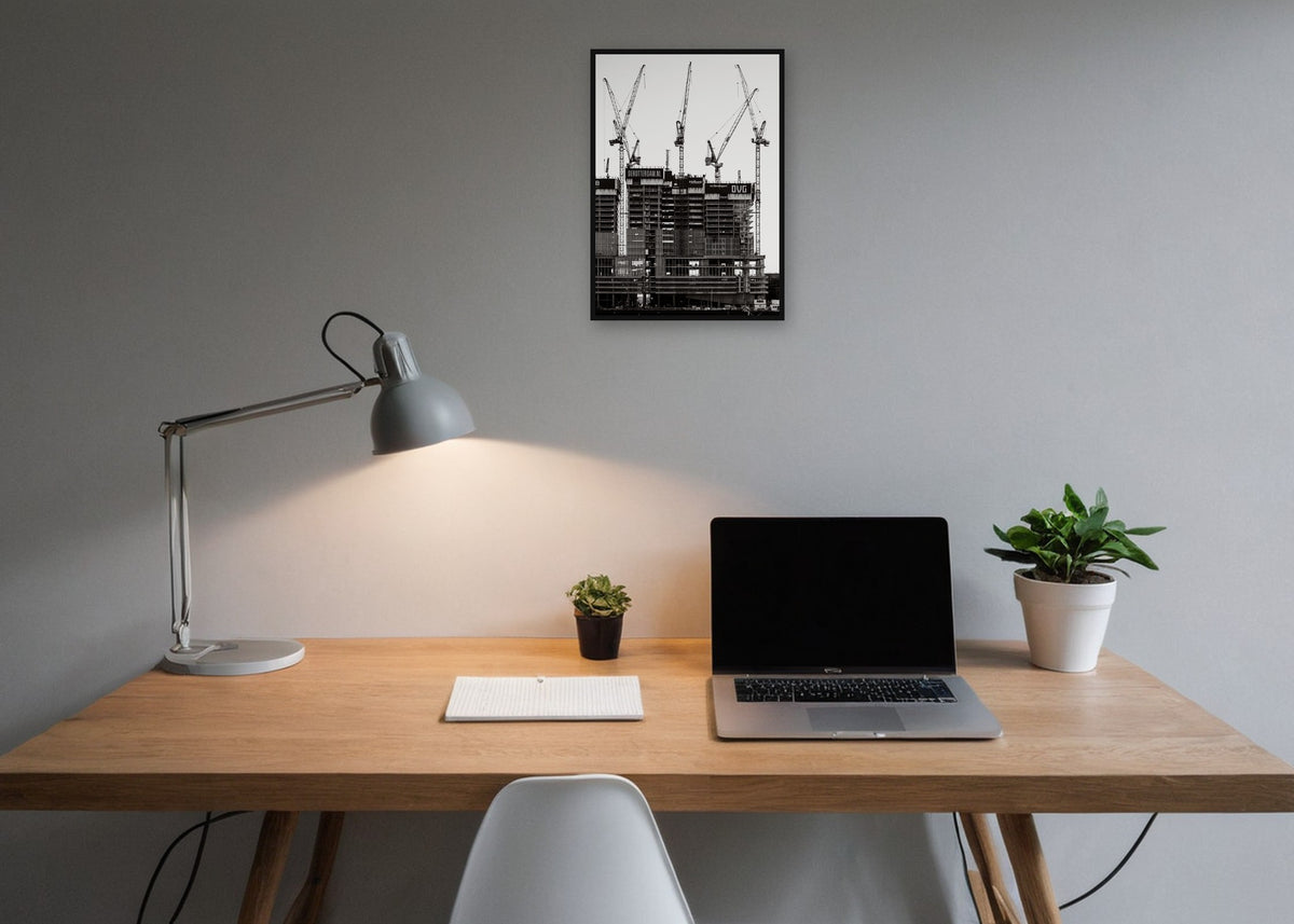 Poster Rotterdam 26 ingelijst aan de muur in een kantoor
