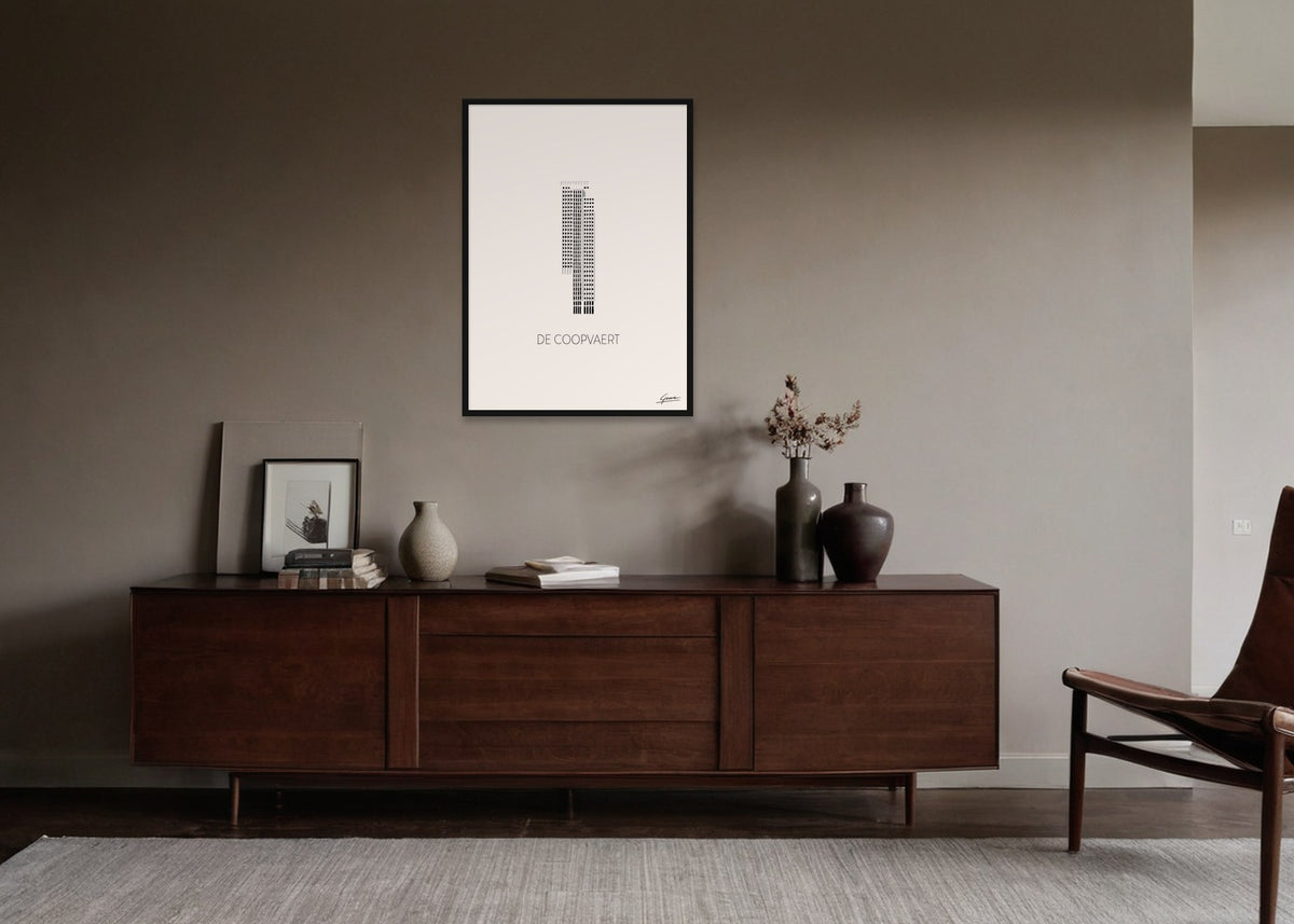 Poster Coopvaert Rotterdam ingelijst aan de muur in een woonkamer