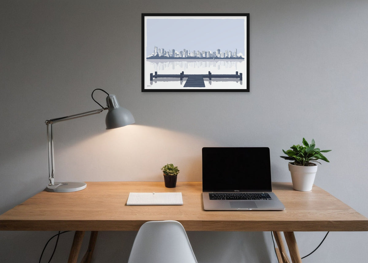 Poster Skyline Rotterdam vanaf Kralingse Plas 1 ingelijst aan de muur in een kantoor