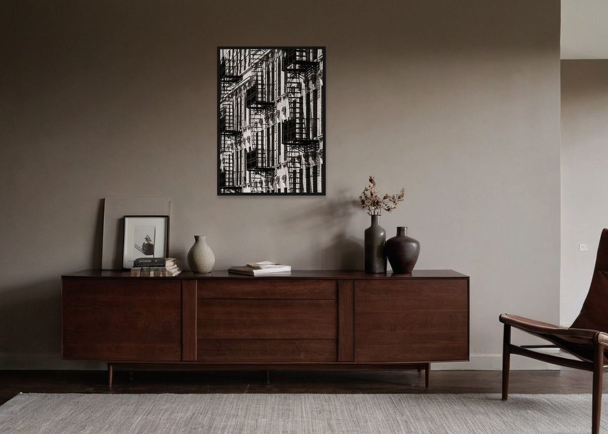 Poster New York 9 stadsfotografie ingelijst aan de muur in een woonkamer