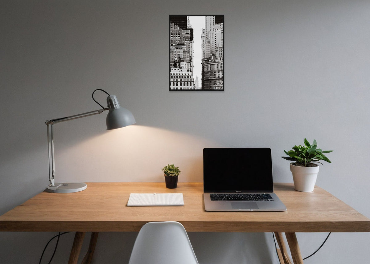 Poster New York 10 stadsfotografie ingelijst aan de muur in een kantoor