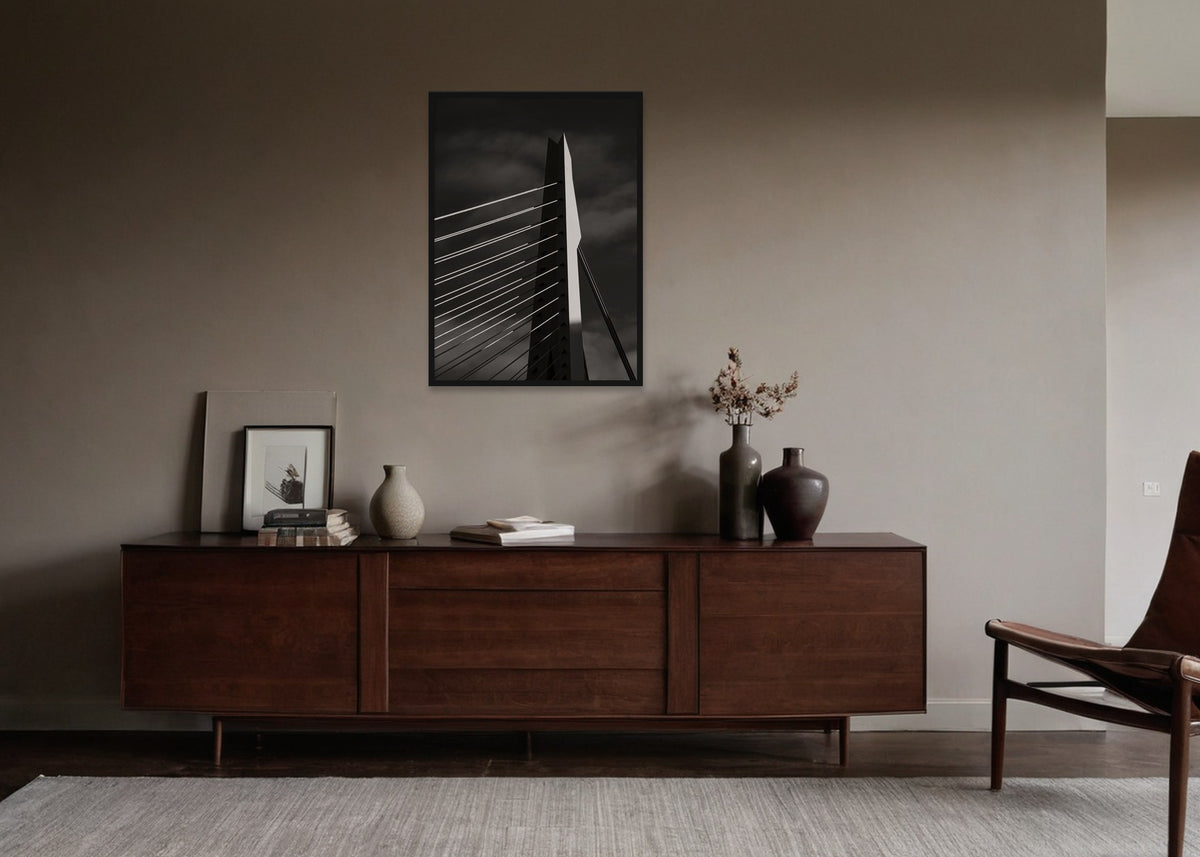 Poster Rotterdam 5 stadsfotografie ingelijst aan de muur in een woonkamer