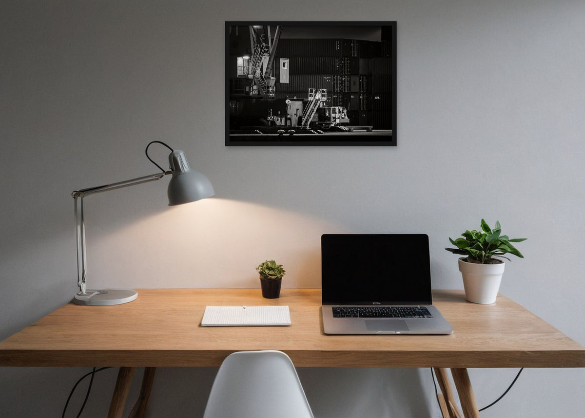 Poster Rotterdam 10 stadsfotografie ingelijst aan de muur in een kantoor
