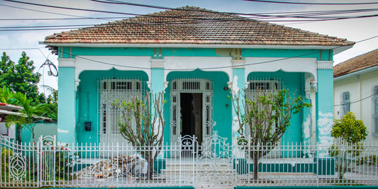 Cuba Villa 2 poster, foto van een villa in Cuba in turquoise en wit