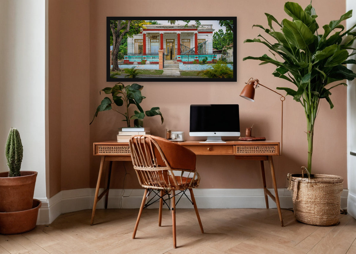 Poster Cuba Villa 6 ingelijst aan de muur in een kantoor