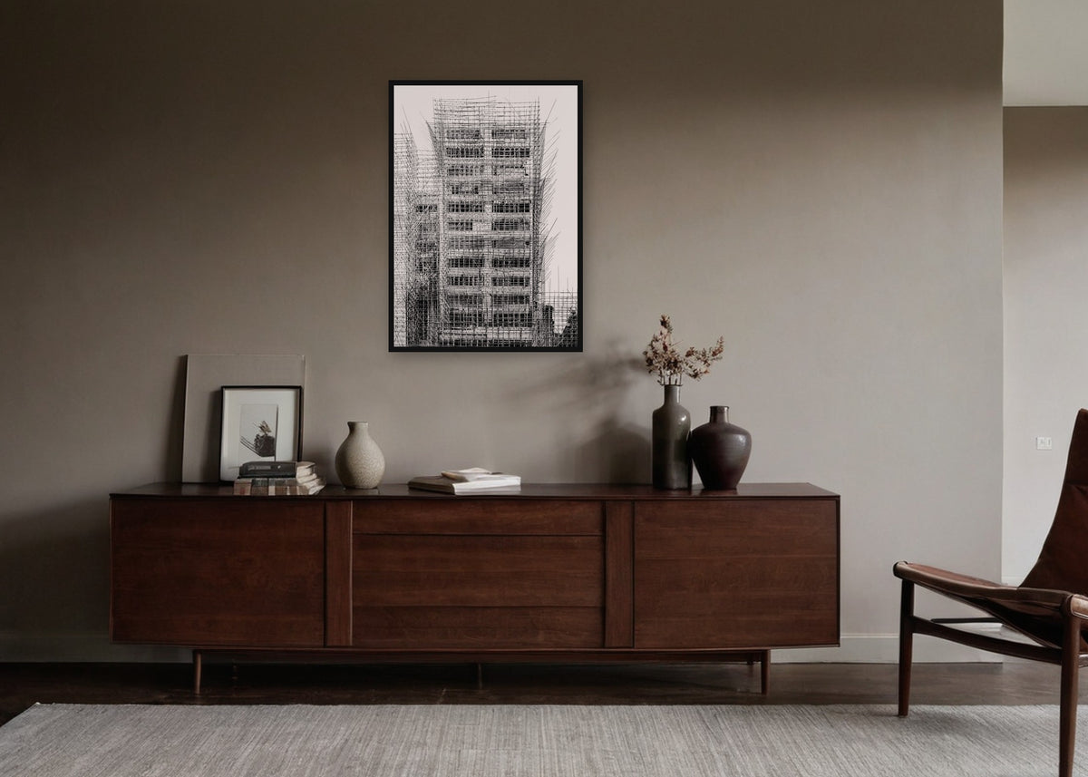Poster Hongkong 17 ingelijst aan de muur in een woonkamer
