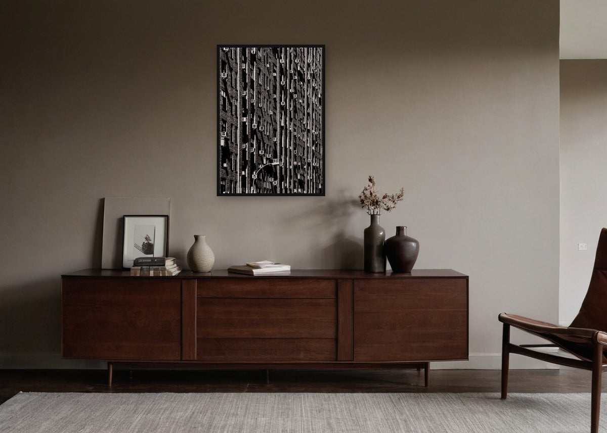 Poster New York 20 ingelijst aan de muur in een woonkamer