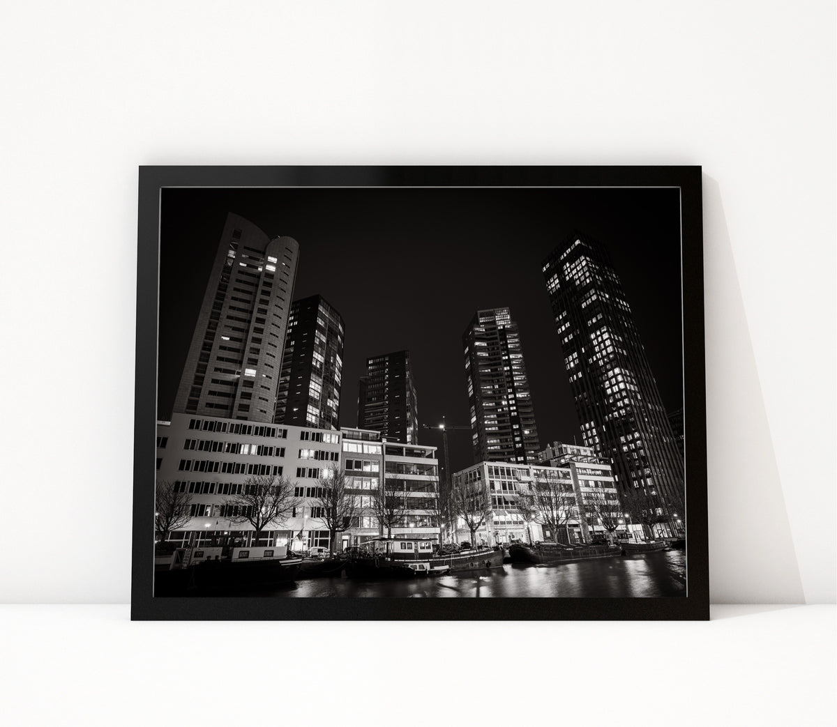 Poster Rotterdam 12 ingelijst, zwart-wit stadsfotografie uit Rotterdam